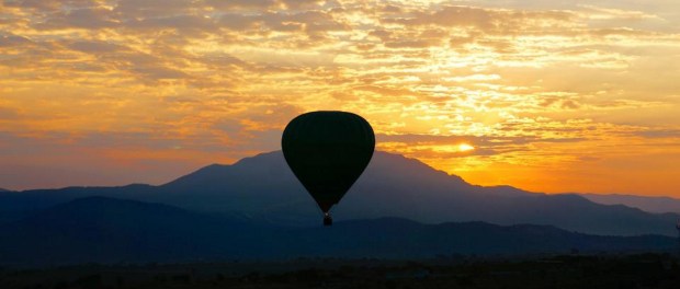 LA EXPERIENCIA DE VOLAR EN GLOBO SOBRE PAISAJE AGAVERO