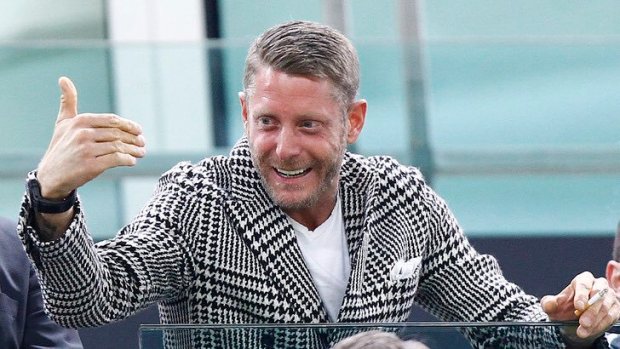 cujksj-uaaafai0-jpg-large