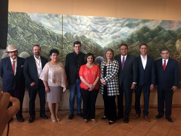 CANDIDATOS DEBATEN EN COAHUILA